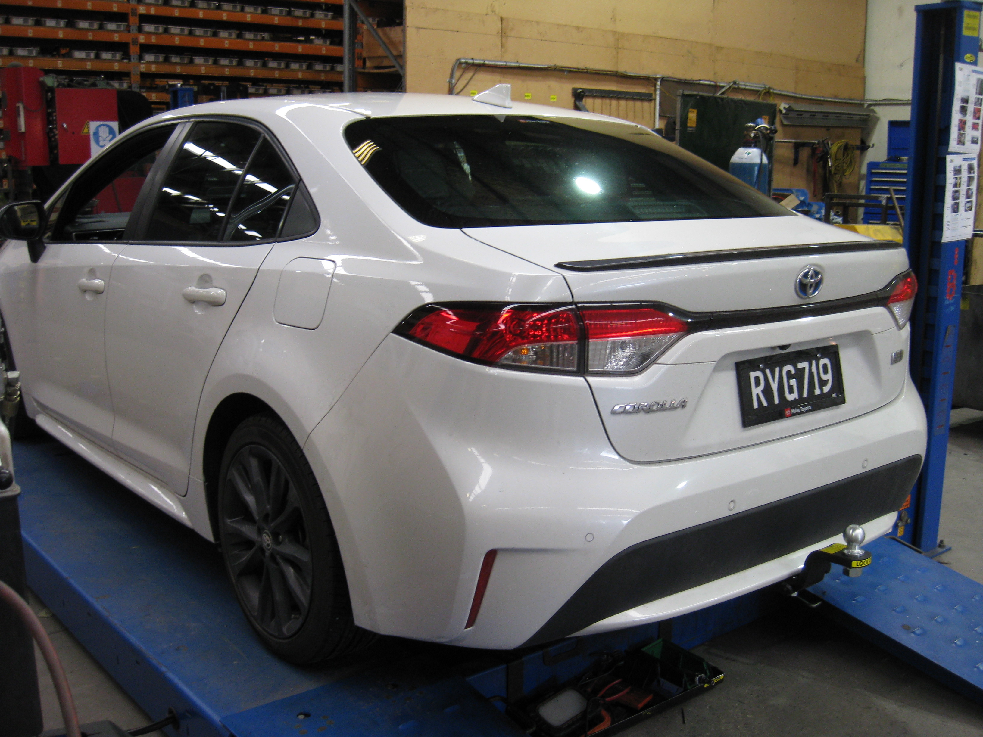 TOYOTA COROLLA SALOON 2019-CURRENT